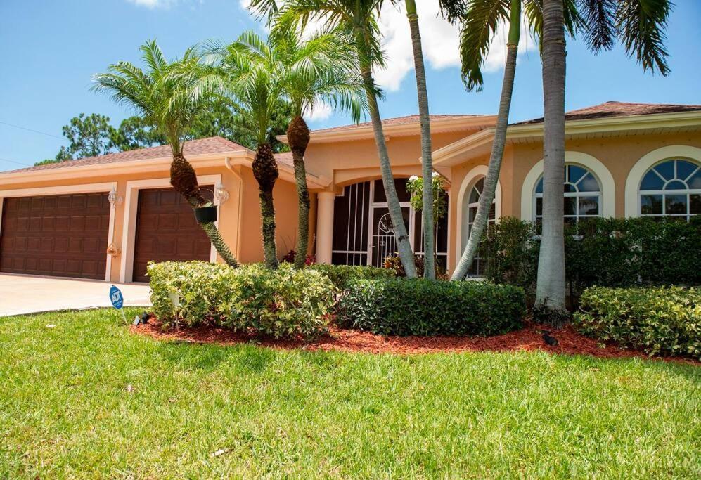 Charming Vacation Home In Port St Lucie. Port St. Lucie エクステリア 写真